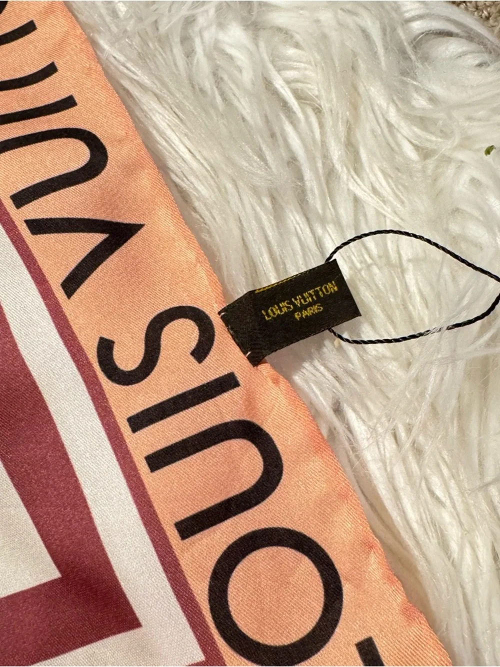 LOUIS VUlTTON luxury vibes pink white monogram silky scarf 35x35‼️LAST ONE LEFT